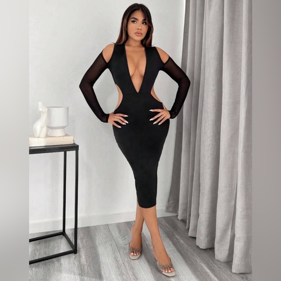 SHEIN Plunging Neck Bodycon Dress - Picture 1 of 2